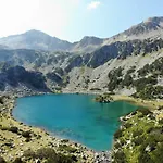 Great Location Near Lift Апартаменты