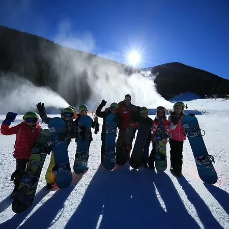 Great Location Near Lift Apartmán